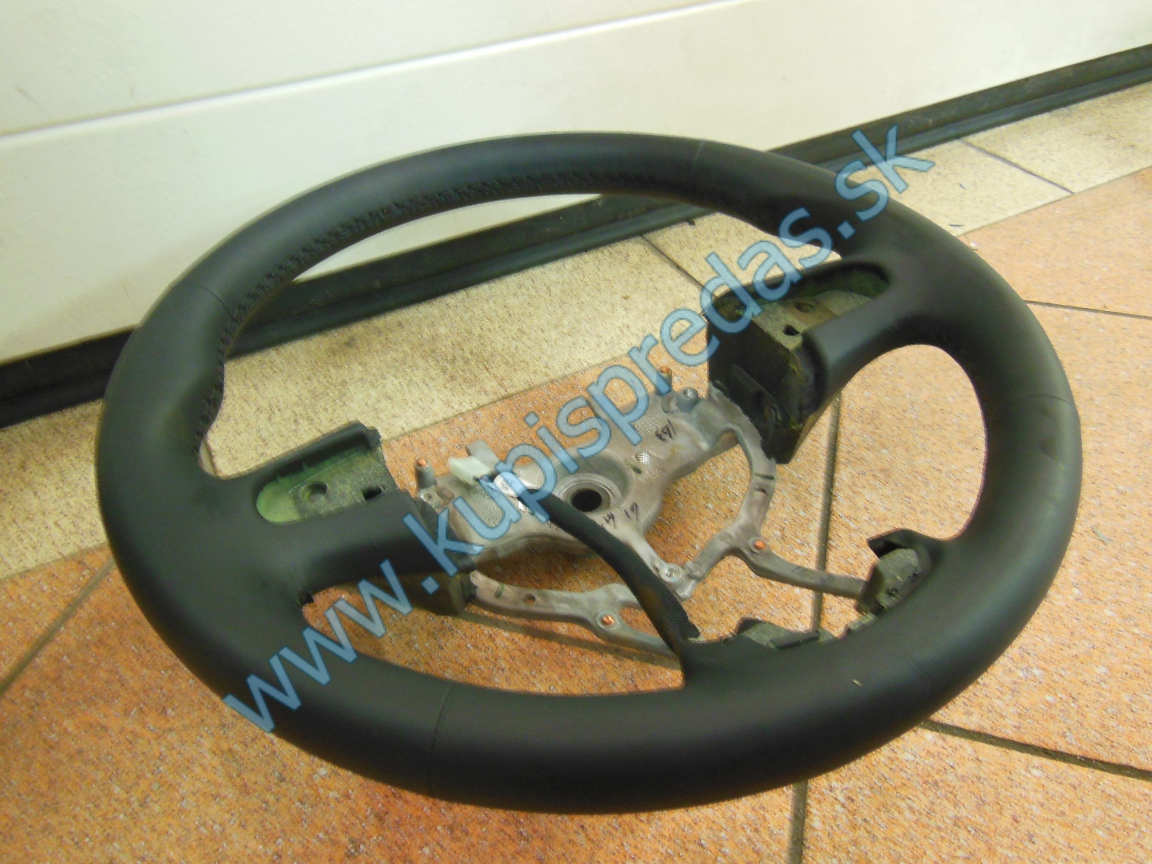 Vyhrievaný volant KIA CEED NOVÝ! 